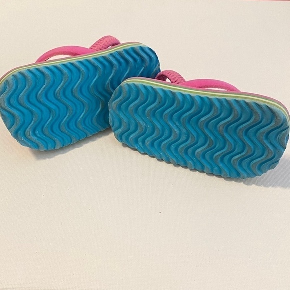 Weebok by Reebok Cute Comfy Baby Girl Flip Flops Lightweight Summer Sandals Pink - Picture 6 of 9